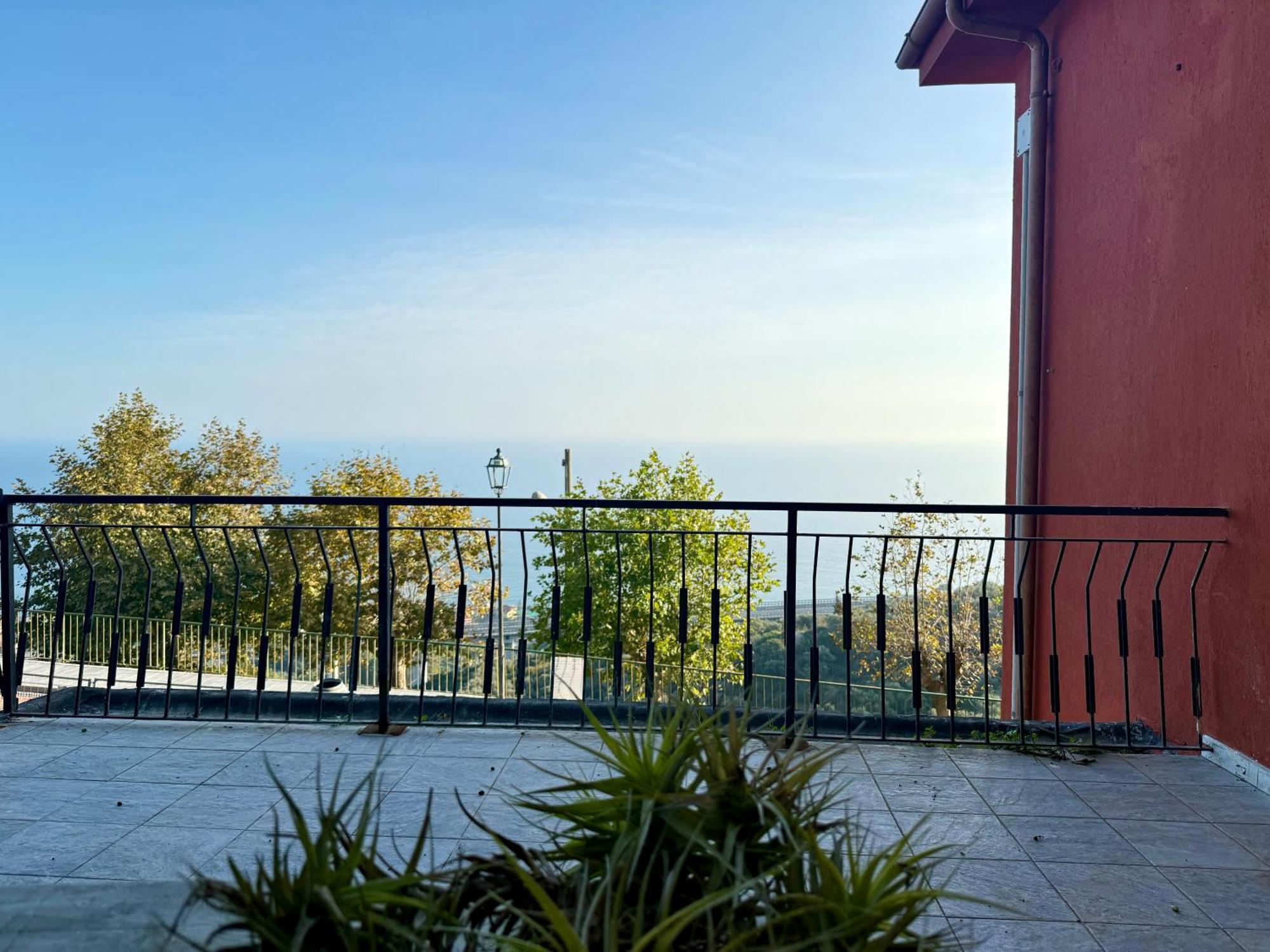 Villa Cielo Costarainera ภายนอก รูปภาพ